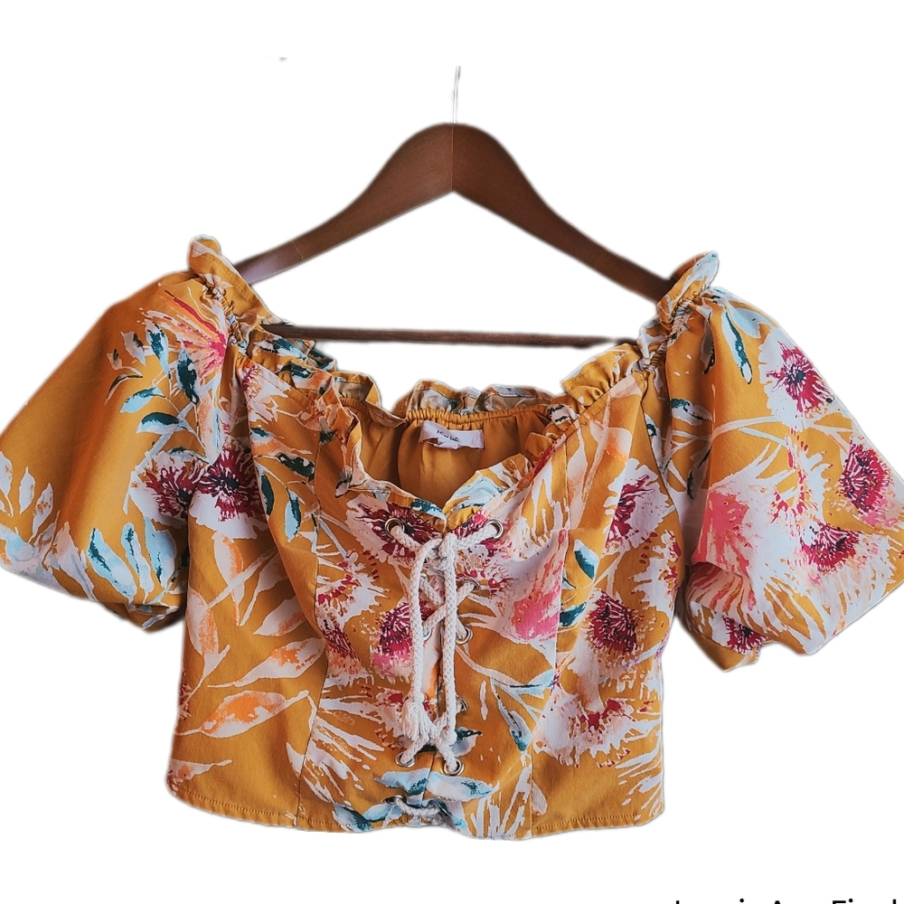 Miss Lili Yellow Floral Ruffle Neck Lace Up Tie Cropped Top Shirt Size Medium